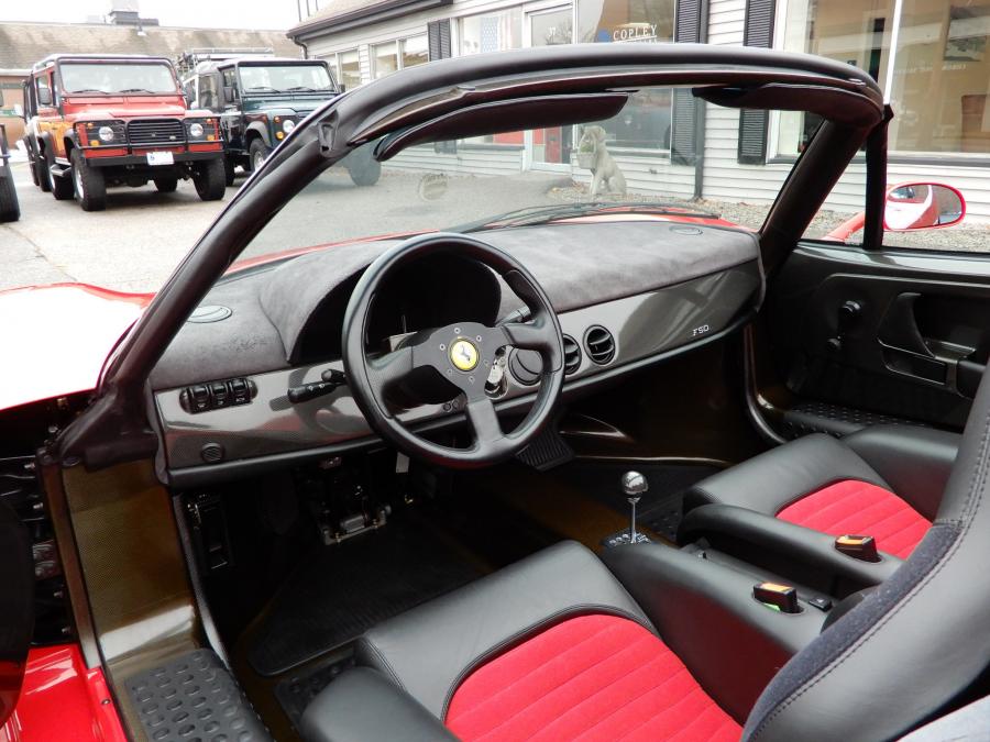 Торпедо Ferrari F50 1995 года  (фото 7 из 10)
